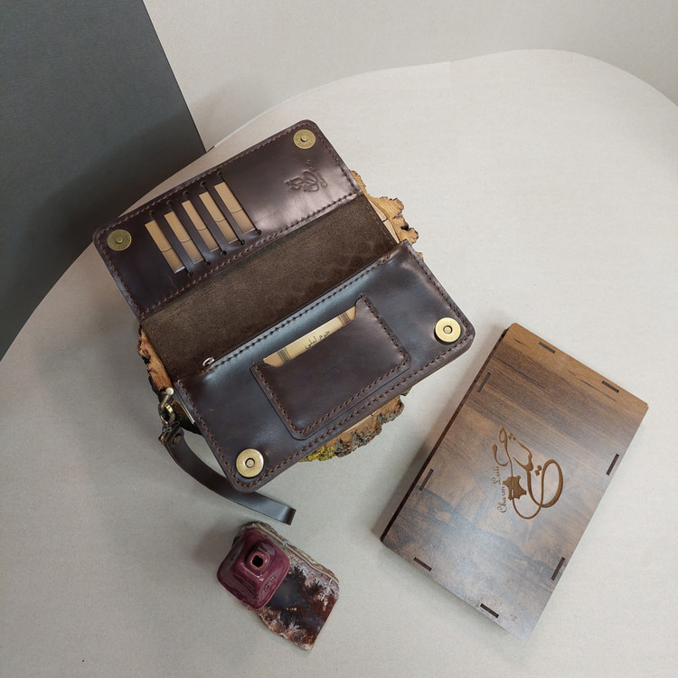 کیف پول و جعبه کادویی